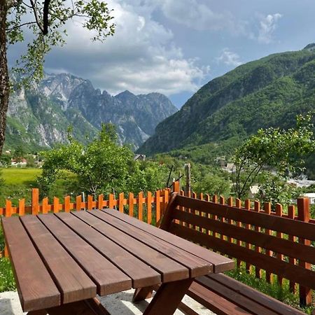 Bed and breakfast Bujtina Pllumi Theth Extérieur photo