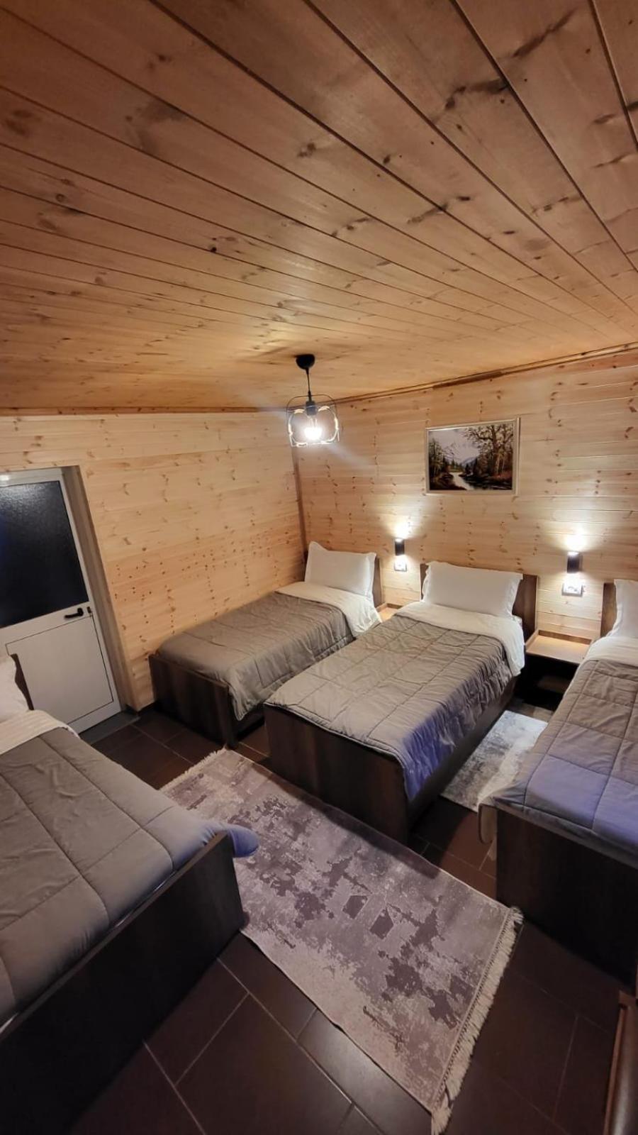 Bed and breakfast Bujtina Pllumi Theth Chambre photo