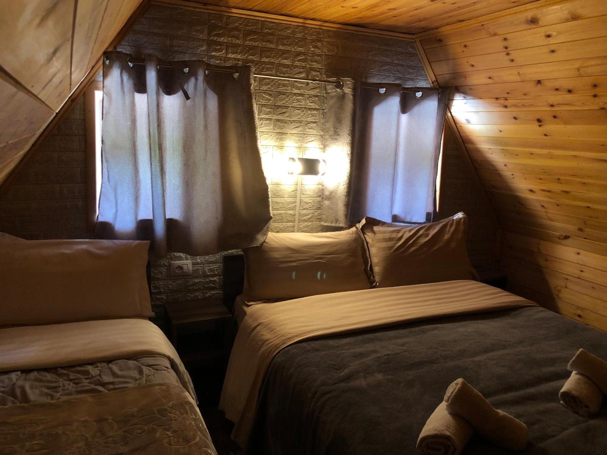Bed and breakfast Bujtina Pllumi Theth Extérieur photo